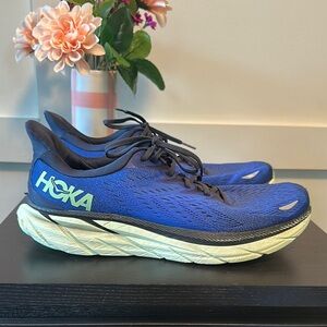 Hoka Clifton 8
